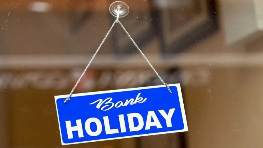 अक्टूबर में आ रही है बैंकों की लंबी छुट्टी! 16 दिन बैंक रहेगा बंद, देखें RBI की हॉलीडे लिस्ट अक्टूबर में आ रही है बैंकों की लंबी छुट्टी! 16 दिन बैंक रहेगा बंद, देखें RBI की हॉलीडे लिस्ट